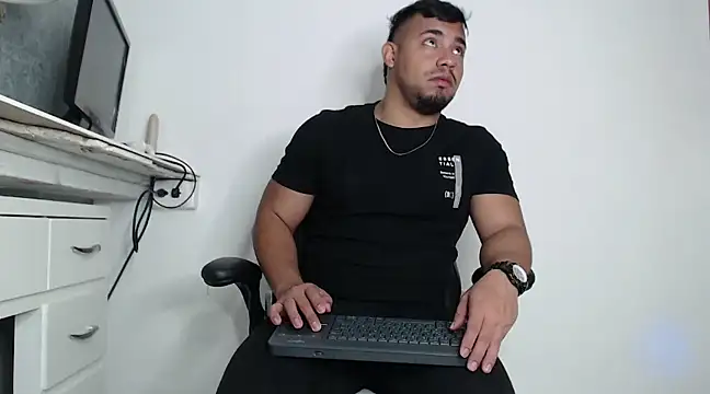 BrianMalonee online show from 02/17/25, 02:26