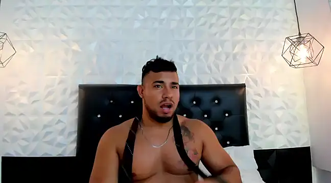 BrianMalonee online show from 02/19/25, 04:55