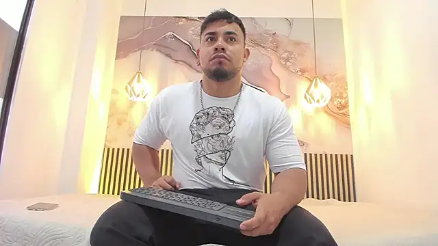 BrianMalonee online show from 11/06/25, 12:06