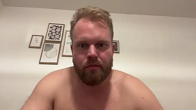 Snapshot of jerkoffwankster chatting on 12/19/24, 08:02 jerkoffwankster online show from 12/19/24, 08:02