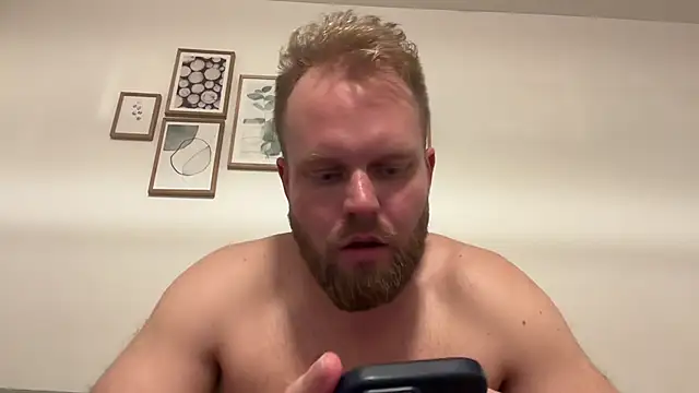 Snapshot of jerkoffwankster chatting on 12/20/24, 05:36 jerkoffwankster online show from 12/20/24, 05:36