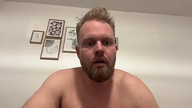 Snapshot of jerkoffwankster chatting on 01/04/25, 01:52 jerkoffwankster online show from 01/04/25, 01:52