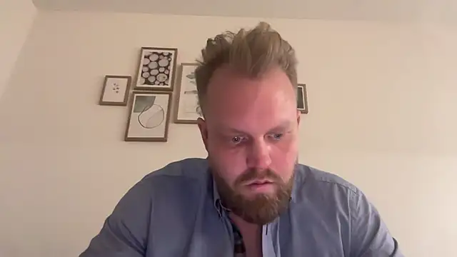 Snapshot of jerkoffwankster chatting on 01/06/25, 05:59 jerkoffwankster online show from 01/06/25, 05:59