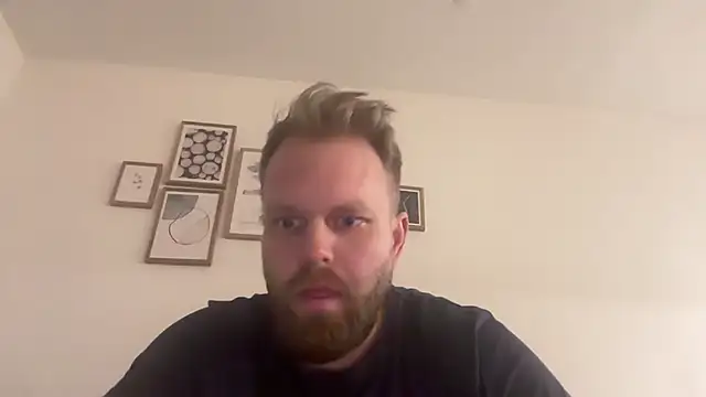 Snapshot of jerkoffwankster chatting on 01/13/25, 11:06 jerkoffwankster online show from 01/13/25, 11:06