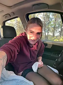 Snapshot of selenaluvv chatting on 01/24/25, 04:39 selenaluvv online show from 01/24/25, 04:39