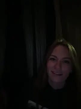 Snapshot of selenaluvv chatting on 02/18/25, 07:30 selenaluvv online show from 02/18/25, 07:30