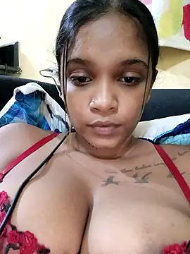 Indianqueen03 online show from 02/15/26, 09:22