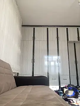 MuscleBoyy777 online show from 12/12/24, 11:07