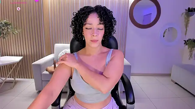 AlessaRomero online show from 02/08/25, 02:04