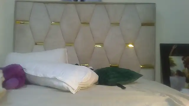 Fine assie online show from 02/20/25, 04:28