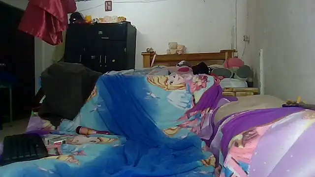 Snapshot of danae01 chatting on 03/07/25, 02:23 danae01 online show from 03/07/25, 02:23