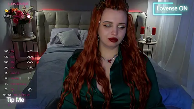 Miss Maya Mils online show from 03/17/25, 04:08