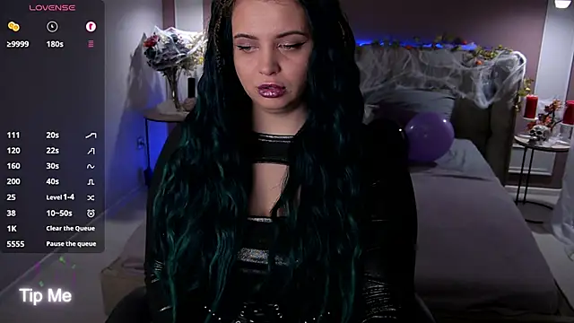 Miss Maya Mils online show from 10/22/25, 01:06