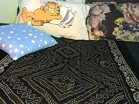 Snapshot of Bella_cute01 chatting on 03/08/26, 09:35 Bella cute01 online show from 03/08/26, 09:35