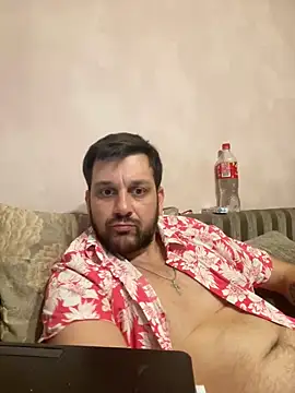 Snapshot of MaeltraJoy chatting on 12/06/24, 09:35 MaeltraJoy online show from 12/06/24, 09:35