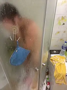 Snapshot of MaeltraJoy chatting on 12/19/24, 04:13 MaeltraJoy online show from 12/19/24, 04:13