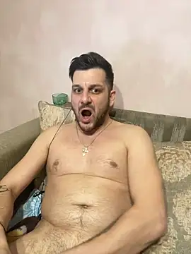 Snapshot of MaeltraJoy chatting on 01/28/25, 08:47 MaeltraJoy online show from 01/28/25, 08:47