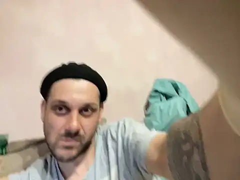 Snapshot of MaeltraJoy chatting on 03/07/25, 05:06 MaeltraJoy online show from 03/07/25, 05:06