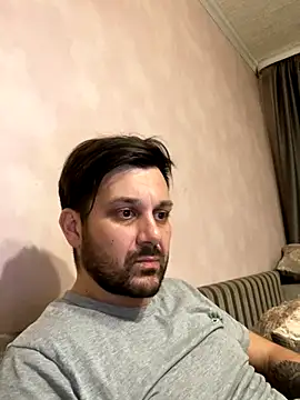 Snapshot of MaeltraJoy chatting on 10/23/25, 01:54 MaeltraJoy online show from 10/23/25, 01:54