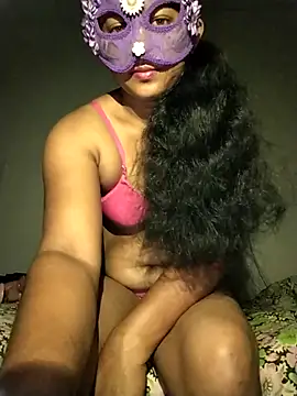 Snapshot of Sexygarl1024 chatting on 11/05/25, 10:21 Sexygarl1024 online show from 11/05/25, 10:21