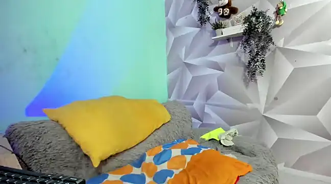 Snapshot of krityn_12 chatting on 03/15/25, 01:07 krityn 12 online show from 03/15/25, 01:07