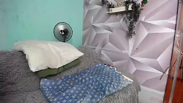 Snapshot of krityn_12 chatting on 09/16/25, 11:33 krityn 12 online show from 09/16/25, 11:33