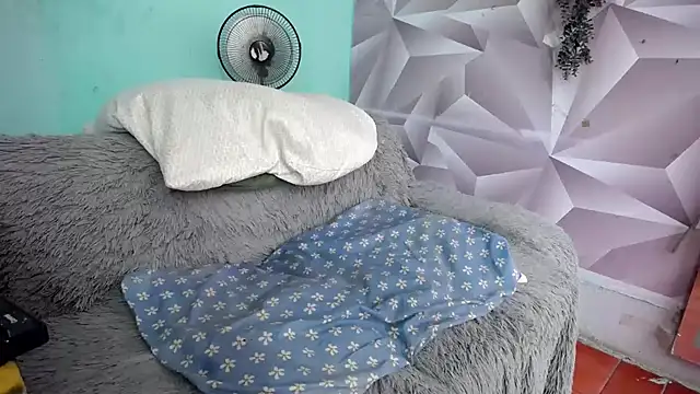 Snapshot of krityn_12 chatting on 10/25/25, 11:29 krityn 12 online show from 10/25/25, 11:29