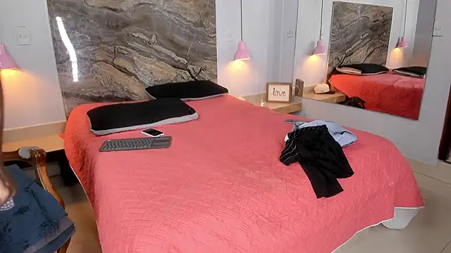 Snapshot of kaleb_violeta_1 chatting on 02/11/26, 03:44 kaleb violeta 1 online show from 02/11/26, 03:44