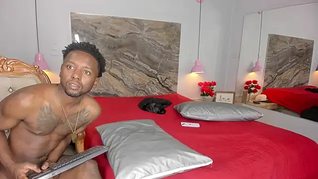 Snapshot of kaleb_violeta_1 chatting on 02/20/26, 06:26 kaleb violeta 1 online show from 02/20/26, 06:26