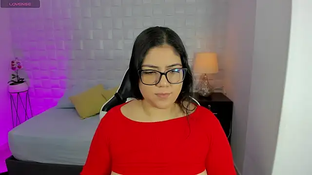 Snapshot of iris_torrez_ chatting on 06/04/26, 12:11 iris torrez online show from 06/04/26, 12:11