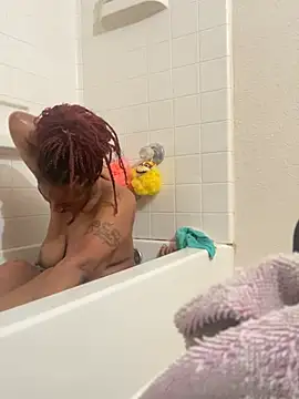 Snapshot of skylarrylee chatting on 02/02/25, 07:52 skylarrylee online show from 02/02/25, 07:52