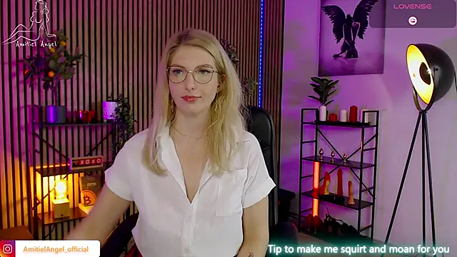 Snapshot of Amitiel_Angel chatting on 02/06/25, 07:51 Amitiel Angel online show from 02/06/25, 07:51