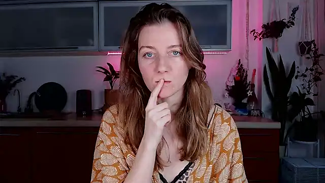 Elly Helly online show from 01/02/25, 08:24