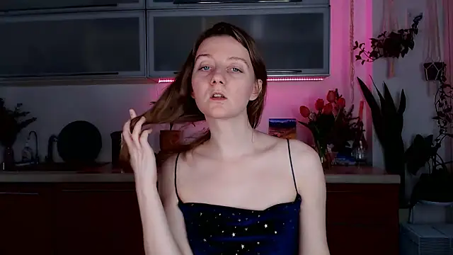 Elly Helly online show from 01/15/25, 08:37