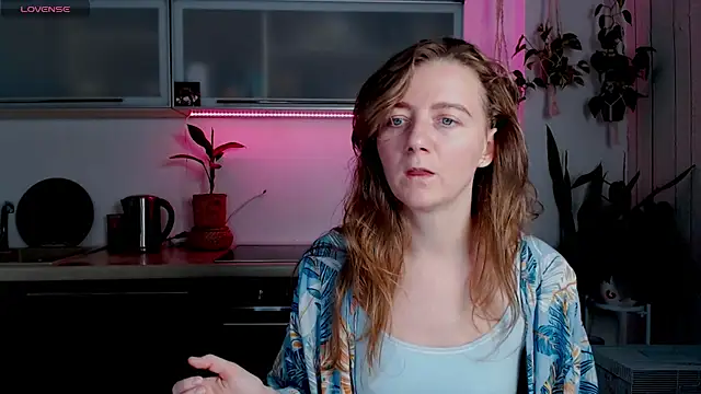 Elly Helly online show from 11/05/25, 08:42