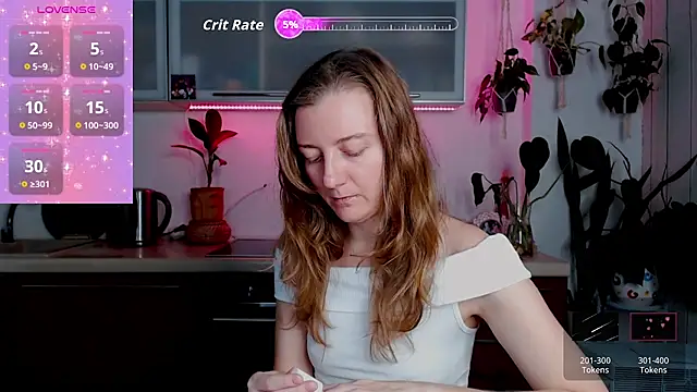 Elly Helly online show from 11/21/25, 08:51