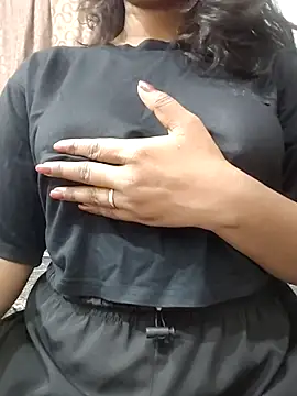 MohiniHott online show from 04/01/26, 05:52