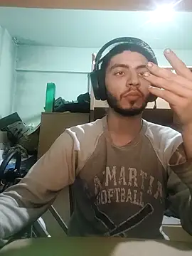 Snapshot of kleineid77 chatting on 03/15/25, 05:59 kleineid77 online show from 03/15/25, 05:59