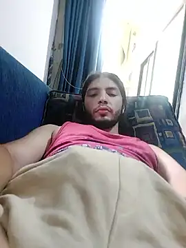 Snapshot of kleineid77 chatting on 09/18/25, 02:19 kleineid77 online show from 09/18/25, 02:19