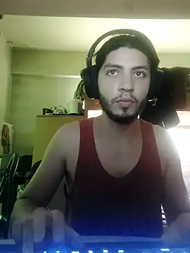 Snapshot of kleineid77 chatting on 09/19/25, 11:55 kleineid77 online show from 09/19/25, 11:55