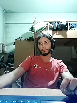 Snapshot of kleineid77 chatting on 10/31/25, 08:10 kleineid77 online show from 10/31/25, 08:10