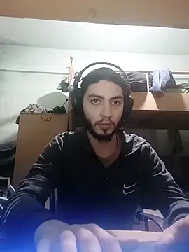 Snapshot of kleineid77 chatting on 12/01/25, 08:25 kleineid77 online show from 12/01/25, 08:25