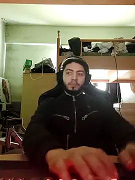 Snapshot of kleineid77 chatting on 03/01/26, 11:34 kleineid77 online show from 03/01/26, 11:34