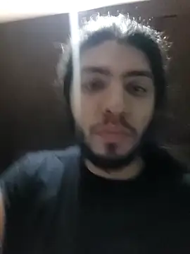 Snapshot of kleineid77 chatting on 03/07/26, 04:15 kleineid77 online show from 03/07/26, 04:15