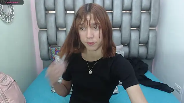 Snapshot of Rachel_Jonier chatting on 03/02/25, 07:02 Rachel Jonier online show from 03/02/25, 07:02