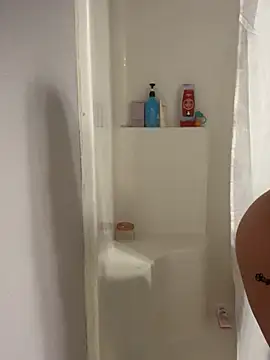 Snapshot of SashaBaby69 chatting on 01/25/25, 10:18 SashaBaby69 online show from 01/25/25, 10:18