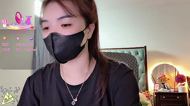 Snapshot of Berrysweet_68 chatting on 10/09/25, 06:44 Berrysweet 68 online show from 10/09/25, 06:44