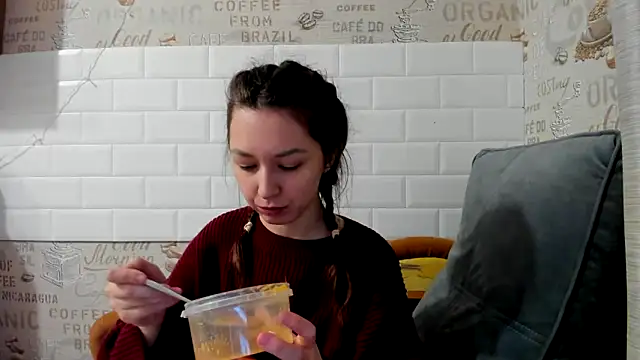 Adela Vetta online show from 02/06/25, 02:48