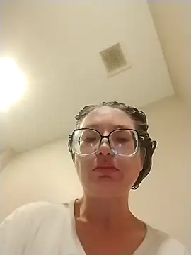 Snapshot of xWhoreAbleX_Pika chatting on 10/31/25, 04:30 xWhoreAbleX Pika online show from 10/31/25, 04:30