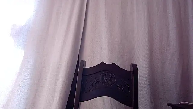 Snapshot of tara_rios chatting on 04/19/26, 06:10 tara rios online show from 04/19/26, 06:10